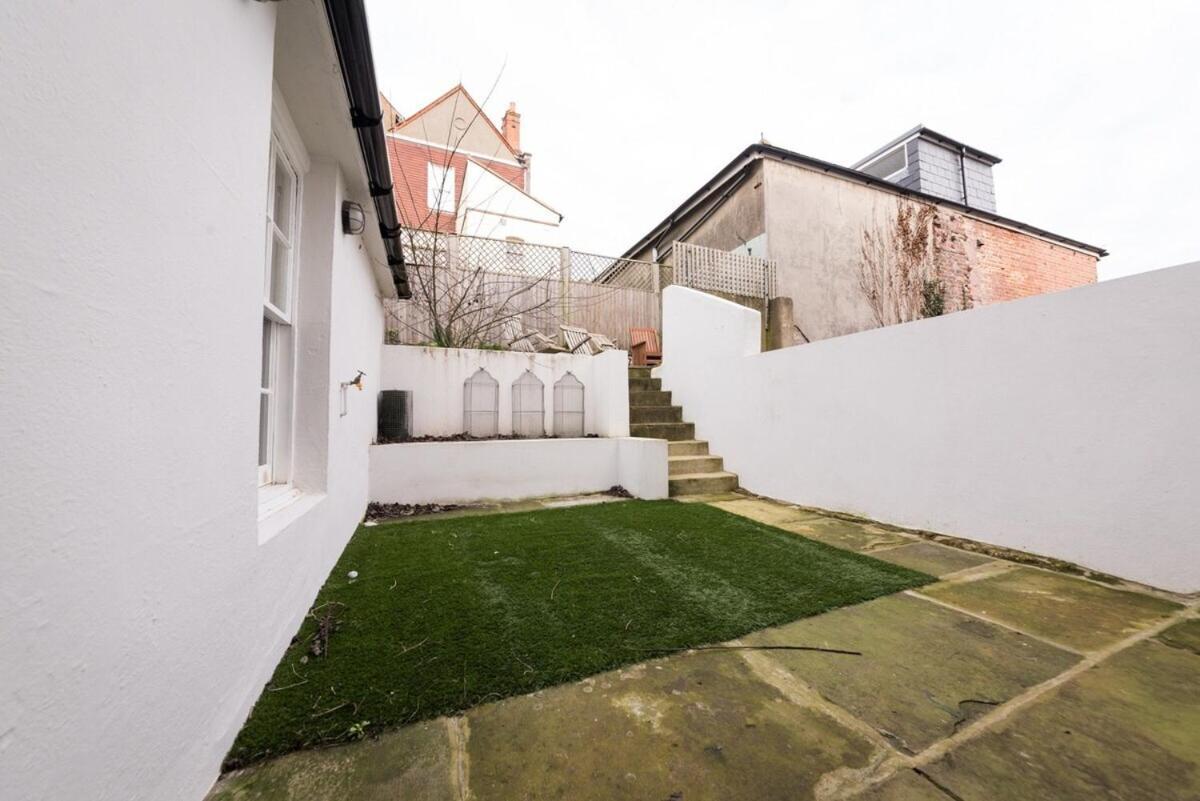 Sea Front St Leonards Vila Newport Beach Exterior foto